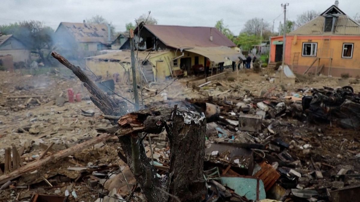 Po nočním útoku na ukrajinský Pavlohrad je 34 zraněných včetně pěti dětí
